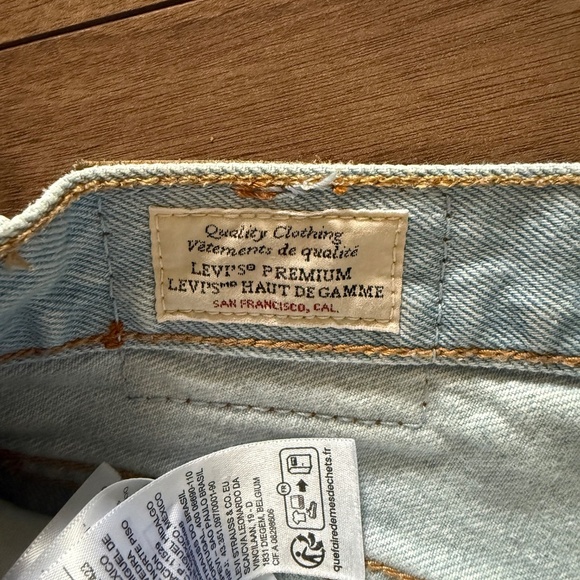 Levi’s 501 High Rise Jean Shorts | Size 29 | Light Wash - Picture 7 of 9